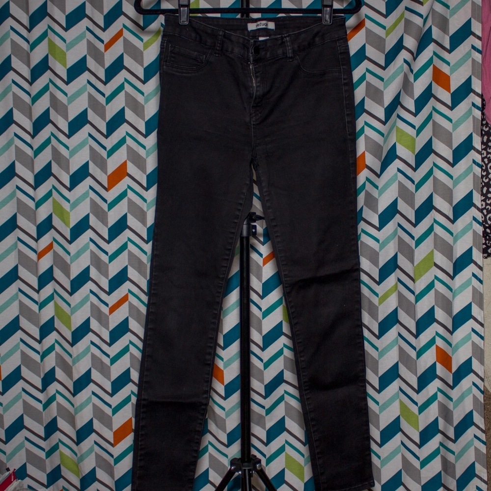 2/$10 or 4/$15! Refuge Black Skinny Jeans